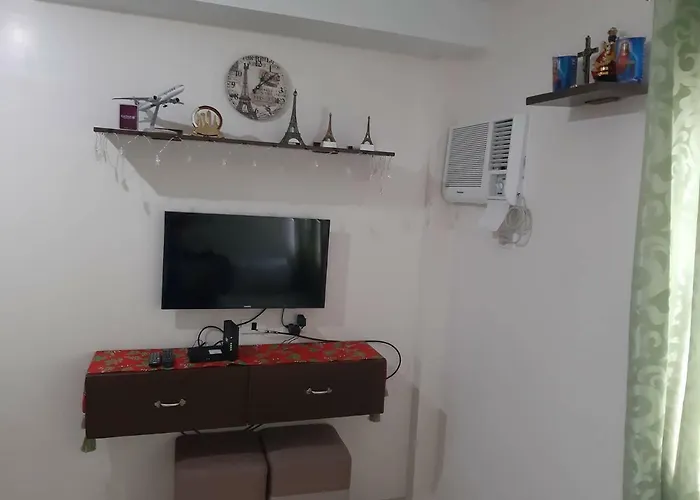 A Cozy Fully Furnished Private In Unit. *