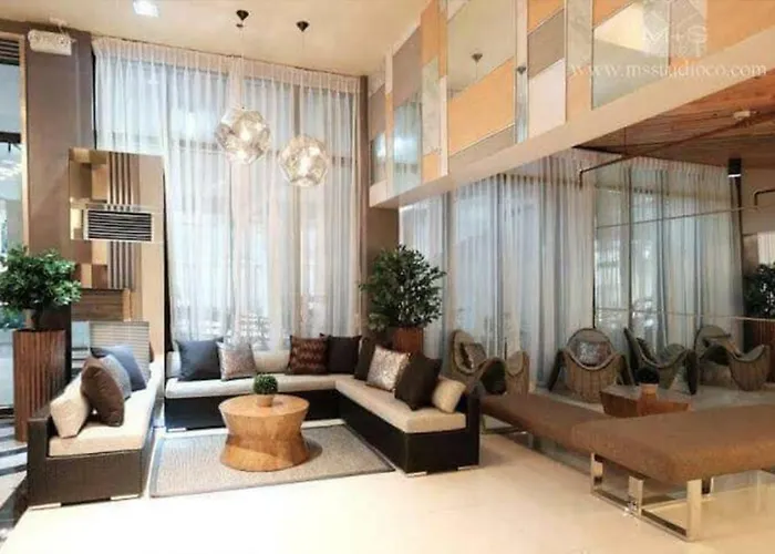 A Cozy Fully Furnished Private In Unit. *